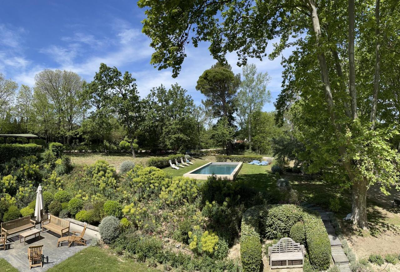 Ermitage Notre Dame De Vacquieres Bed & Breakfast Noves Exterior photo